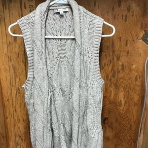 Cabi 499 heavy knit vest sweater Large